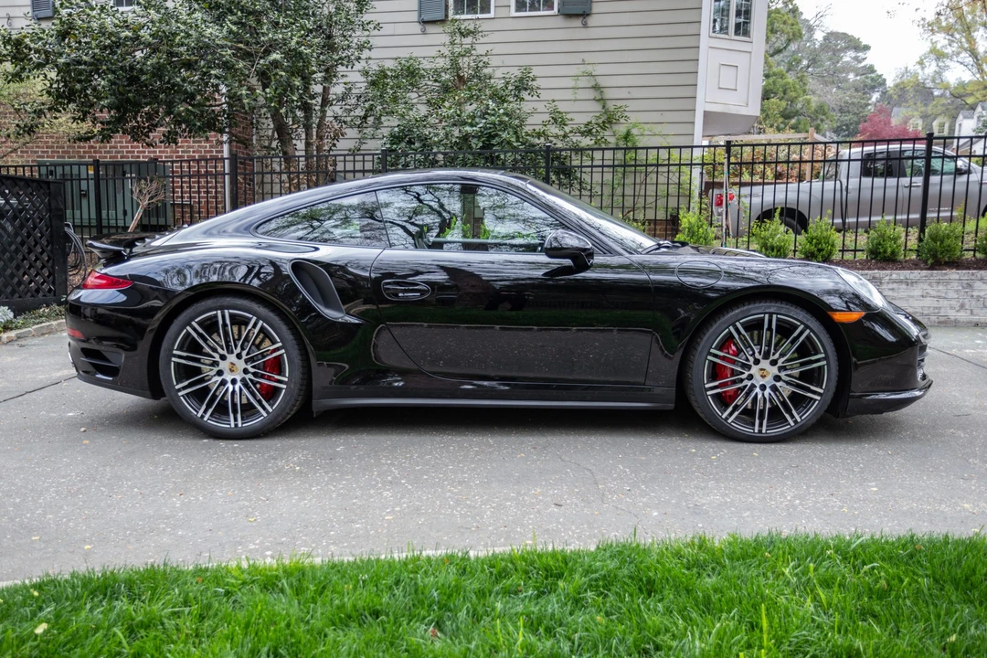 2015 Porsche 991 Turbo - Image 6 of 31