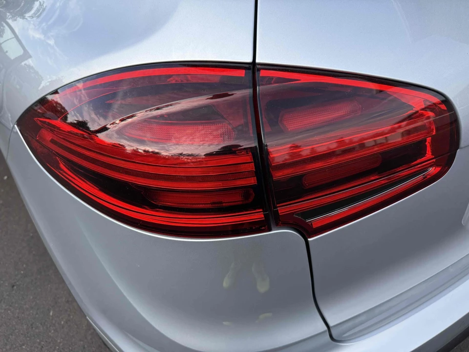 2015 Porsche 958 Cayenne Diesel - Image 30 of 31