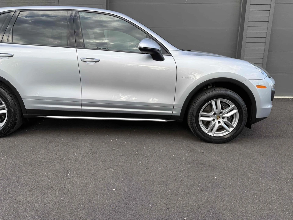 2015 Porsche 958 Cayenne Diesel - Image 18 of 31