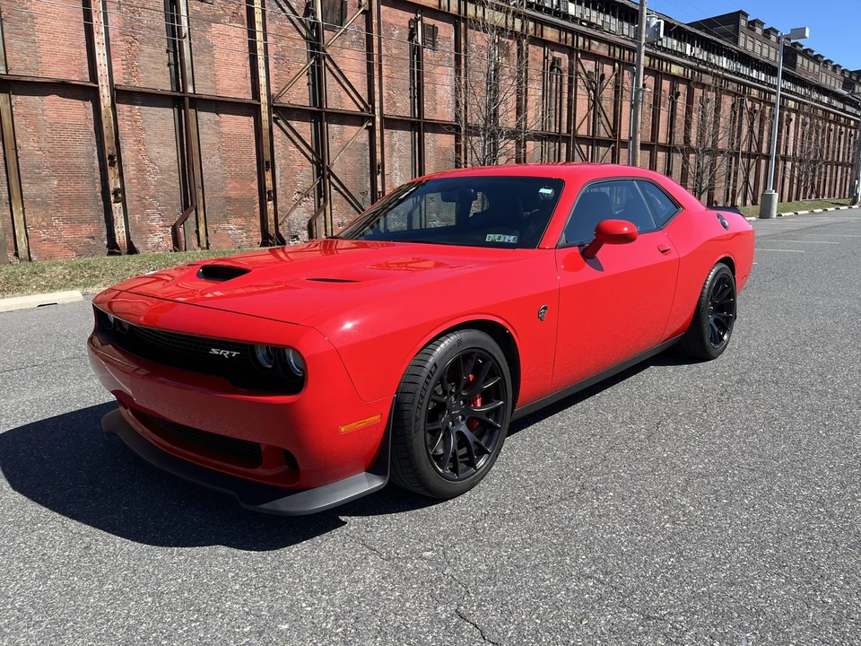 2016 Dodge Challenger SRT Hellcat 3rd Gen - Image 2 of 31