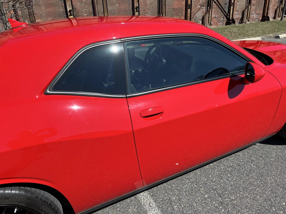 2016 Dodge Challenger SRT Hellcat 3rd Gen - Image 15 of 31