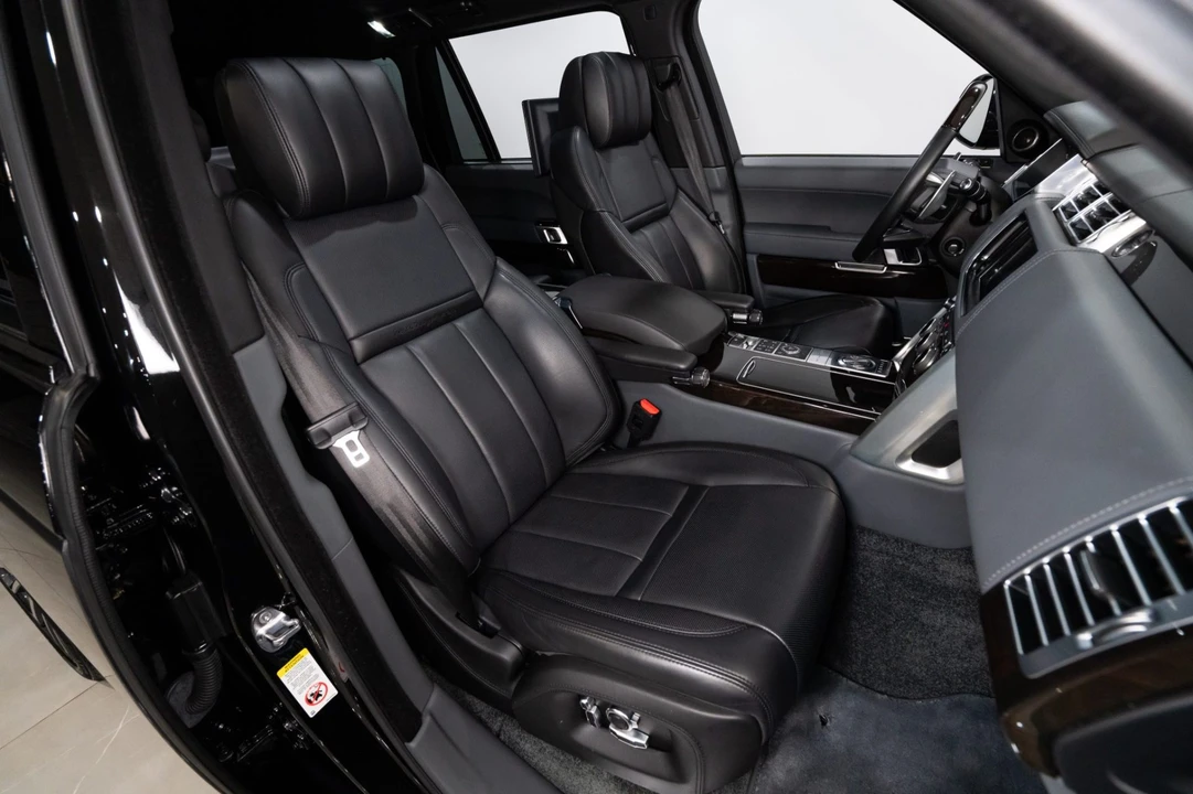 2016 Land Rover Range Rover L405 - Image 4 of 8