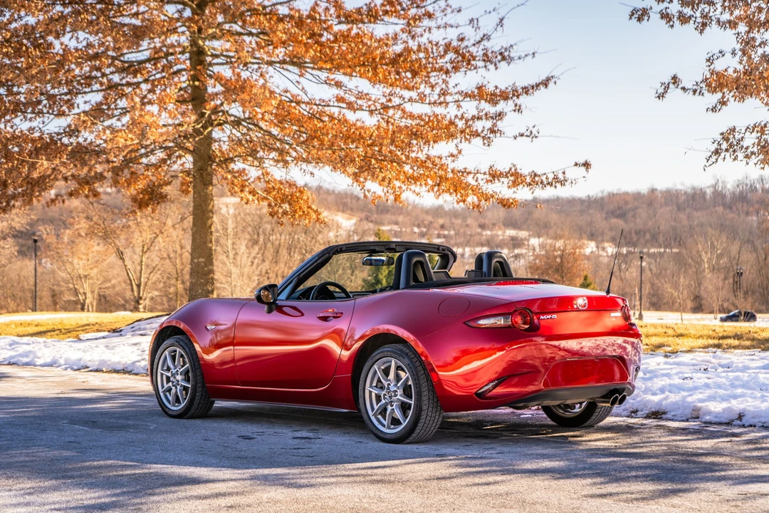 2016 Mazda ND MX-5 Miata - Image 16 of 31