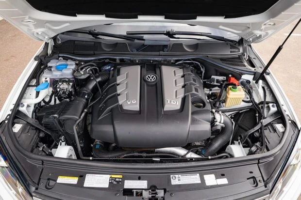 2016 Volkswagen Touareg - Image 6 of 7