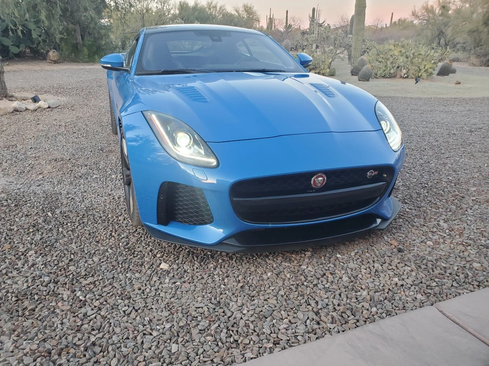 2017 Jaguar F-Type SVR 1st Gen - Image 4 of 31