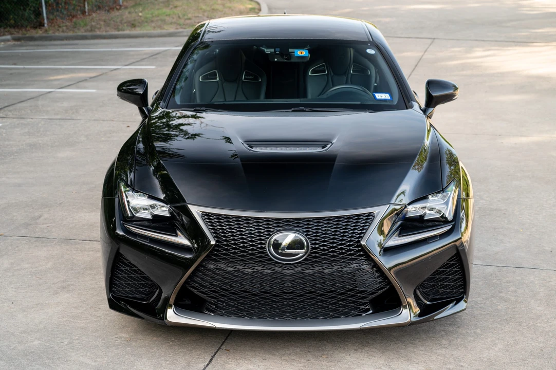 2017 Lexus RC F - Image 3 of 31