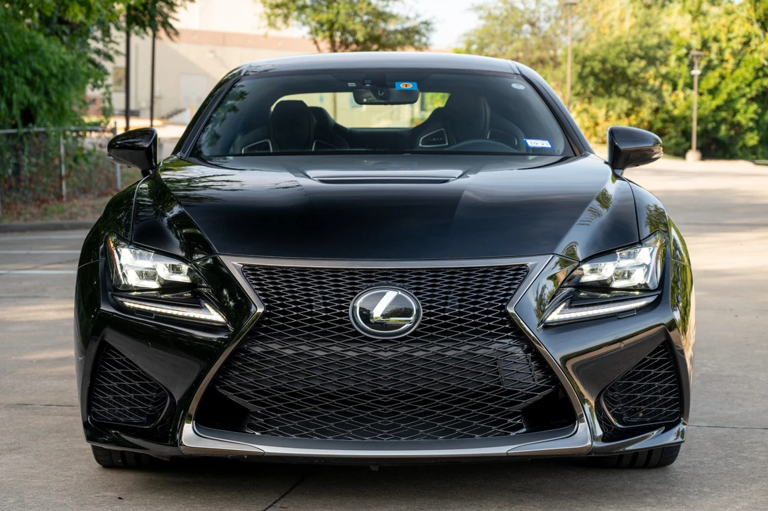 2017 Lexus RC F - Image 4 of 31