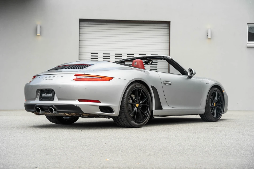 2017 Porsche 991 Carrera - Image 10 of 31