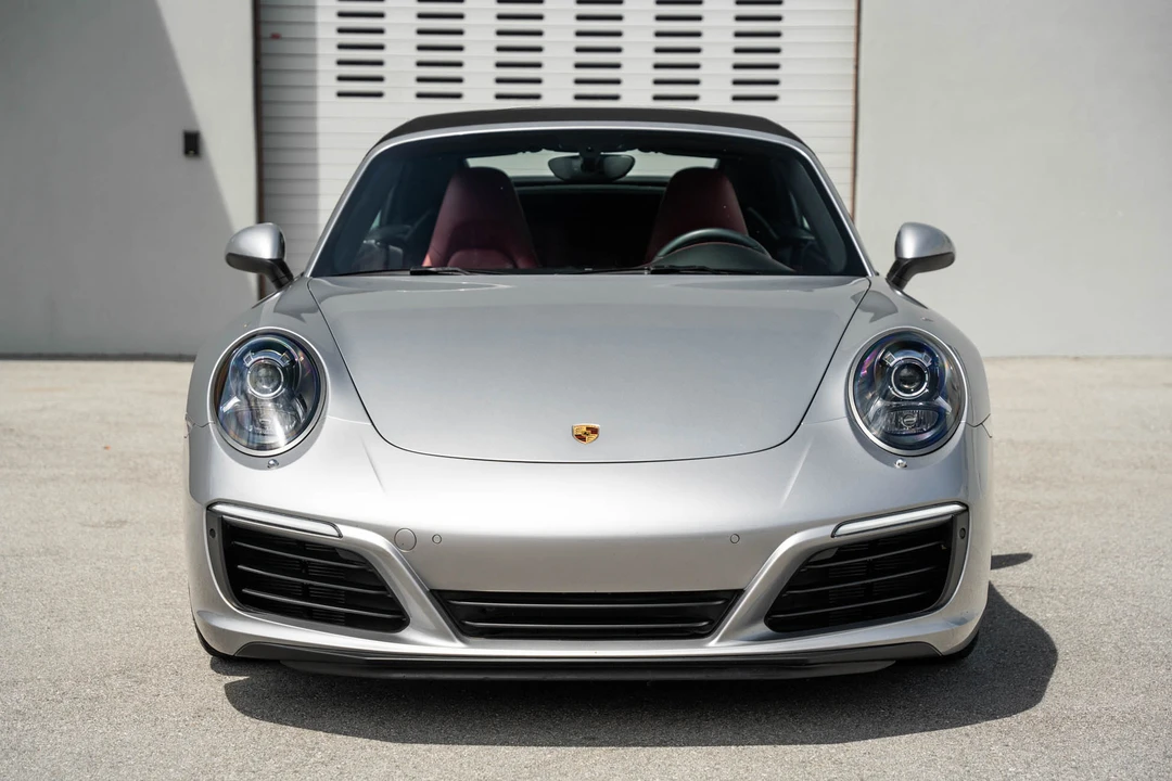 2017 Porsche 991 Carrera - Image 25 of 31