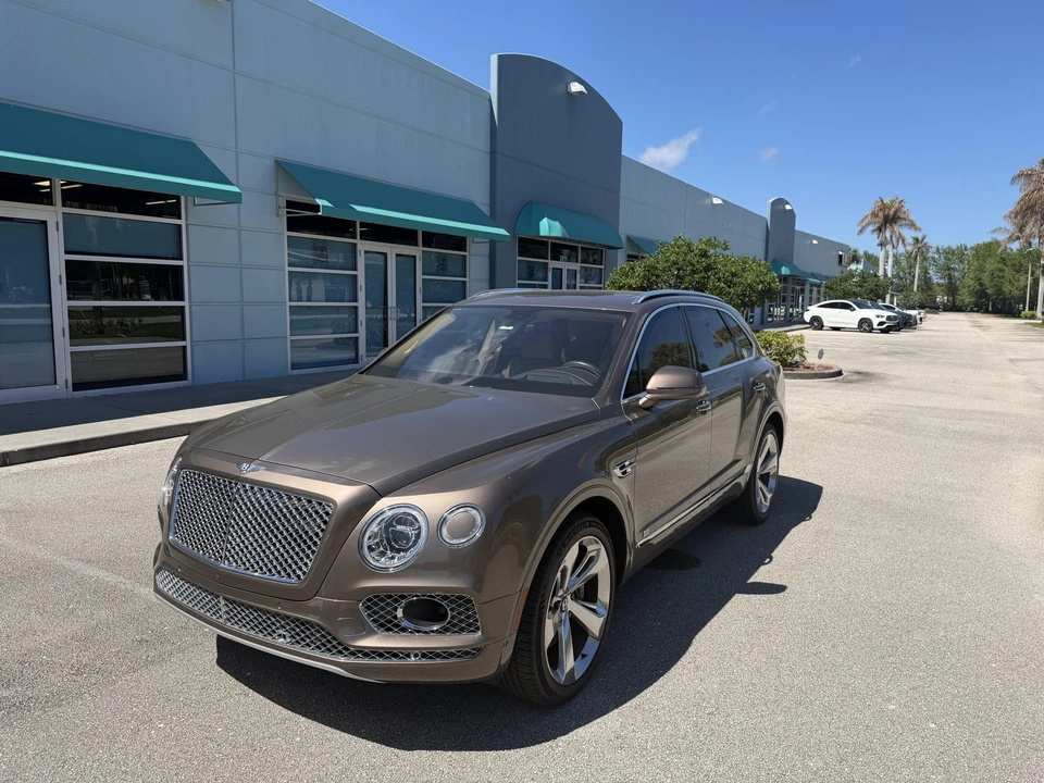 2018 Bentley Bentayga - Image 3 of 31