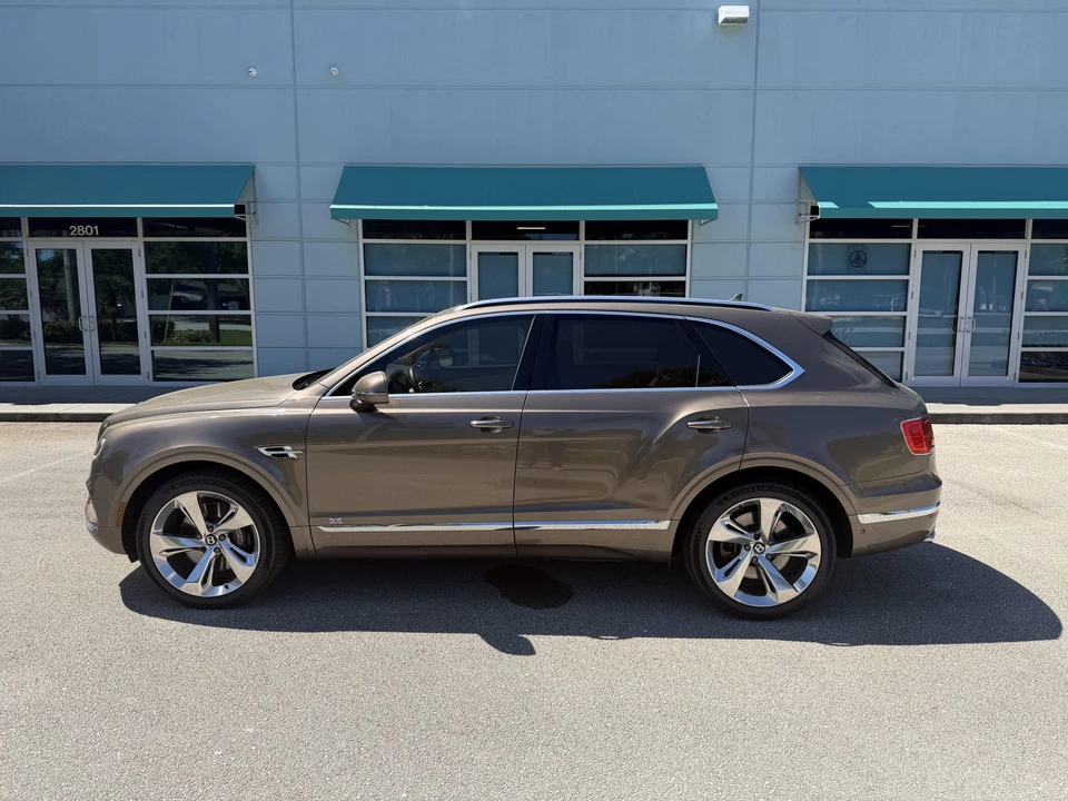 2018 Bentley Bentayga - Image 6 of 31