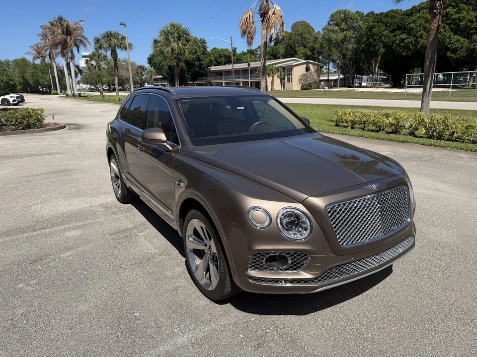 2018 Bentley Bentayga - Image 22 of 31