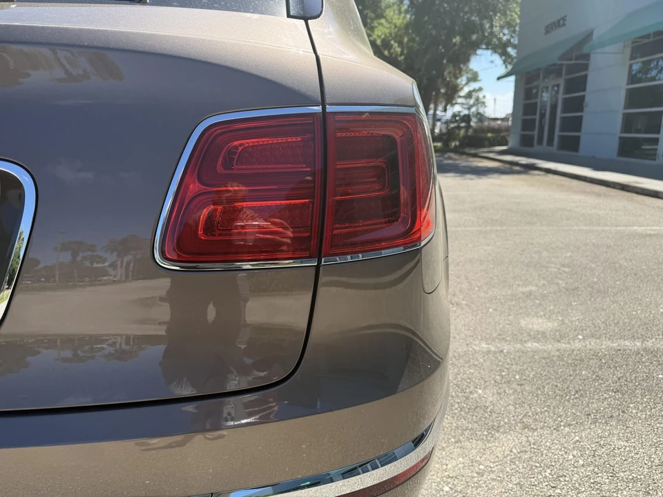 2018 Bentley Bentayga - Image 30 of 31