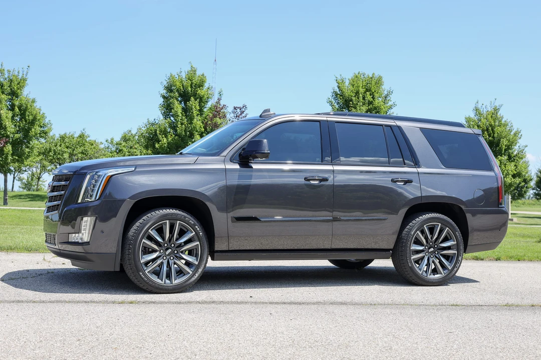 2018 Cadillac Escalade 4th Gen - Image 4 of 31