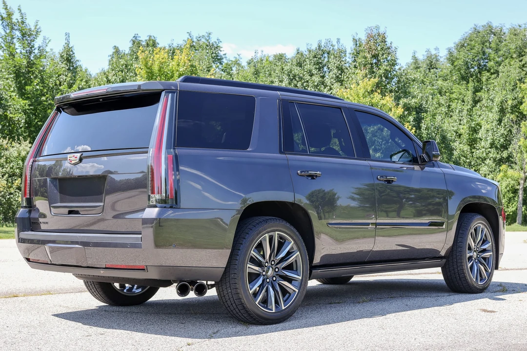 2018 Cadillac Escalade 4th Gen - Image 9 of 31