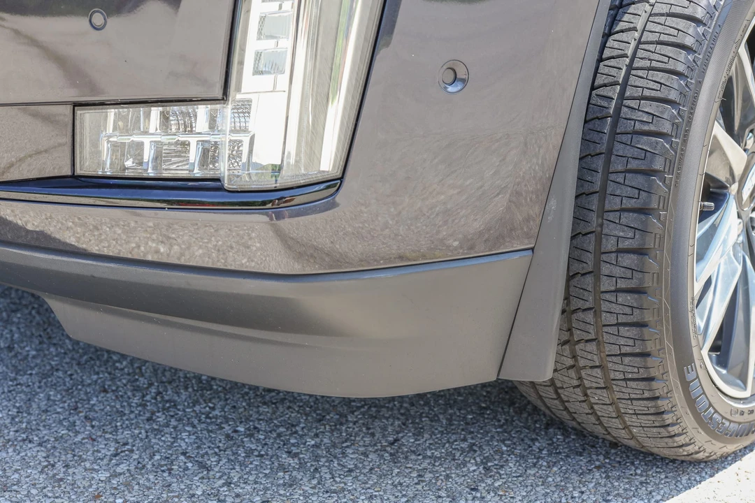 2018 Cadillac Escalade 4th Gen - Image 19 of 31