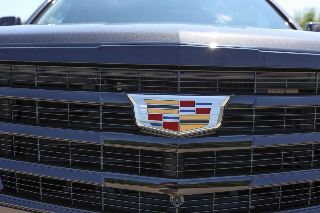 2018 Cadillac Escalade 4th Gen - Image 17 of 31