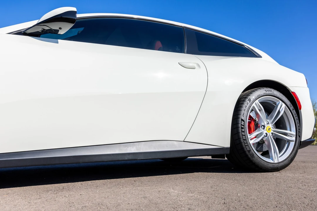 2018 Ferrari GTC4Lusso - Image 21 of 31