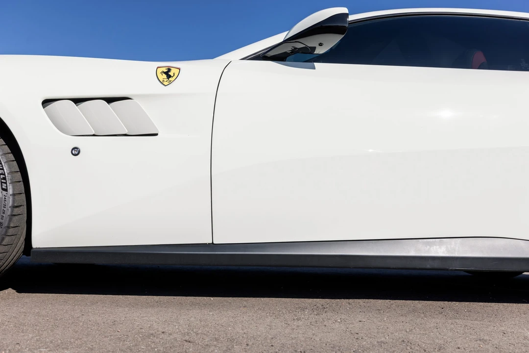 2018 Ferrari GTC4Lusso - Image 18 of 31