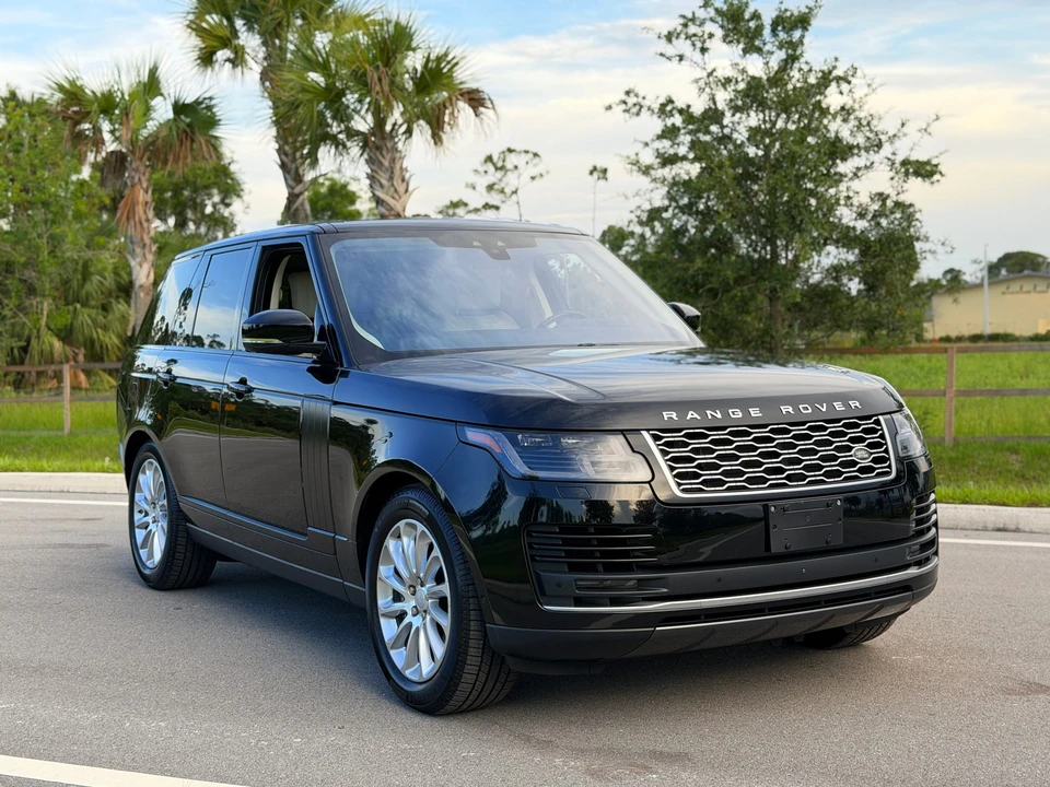 2018 Land Rover Range Rover L405 - Image 13 of 31