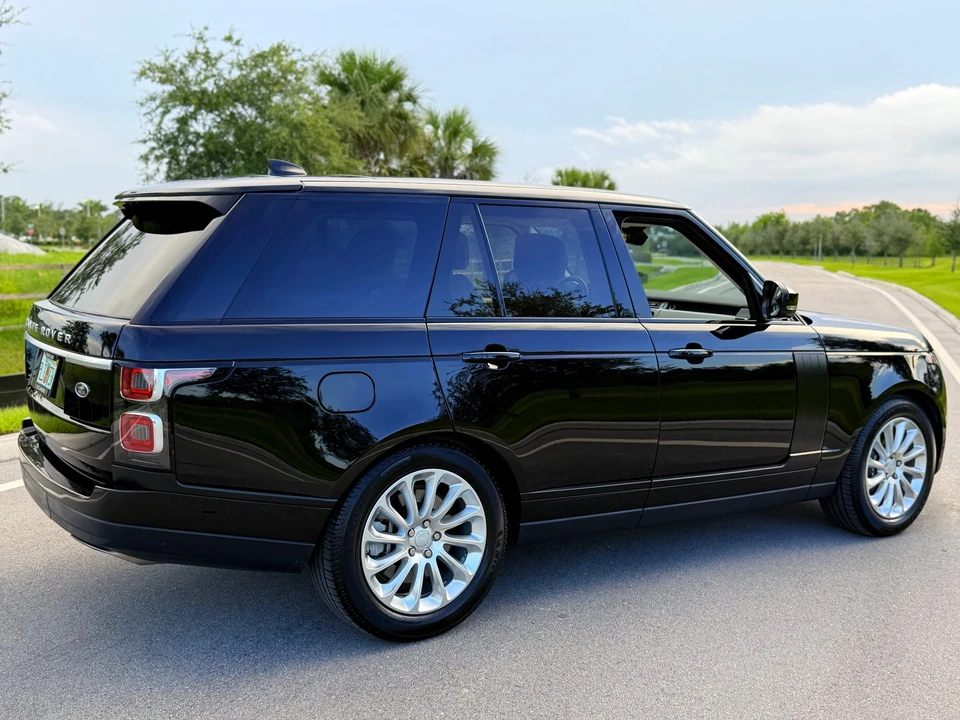 2018 Land Rover Range Rover L405 - Image 7 of 31