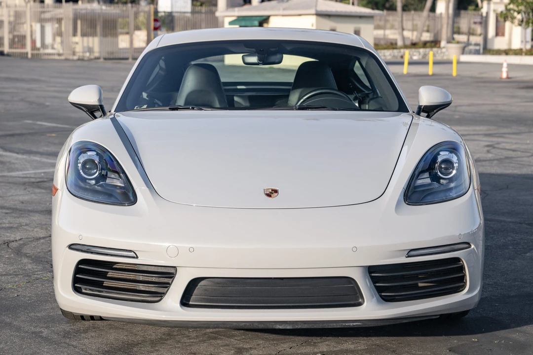 2018 Porsche 718 Cayman - Image 2 of 31