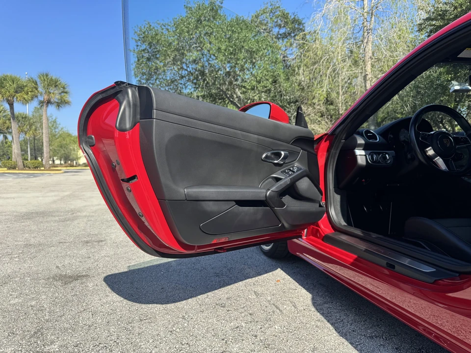 2018 Porsche 718 Cayman S - Image 29 of 31