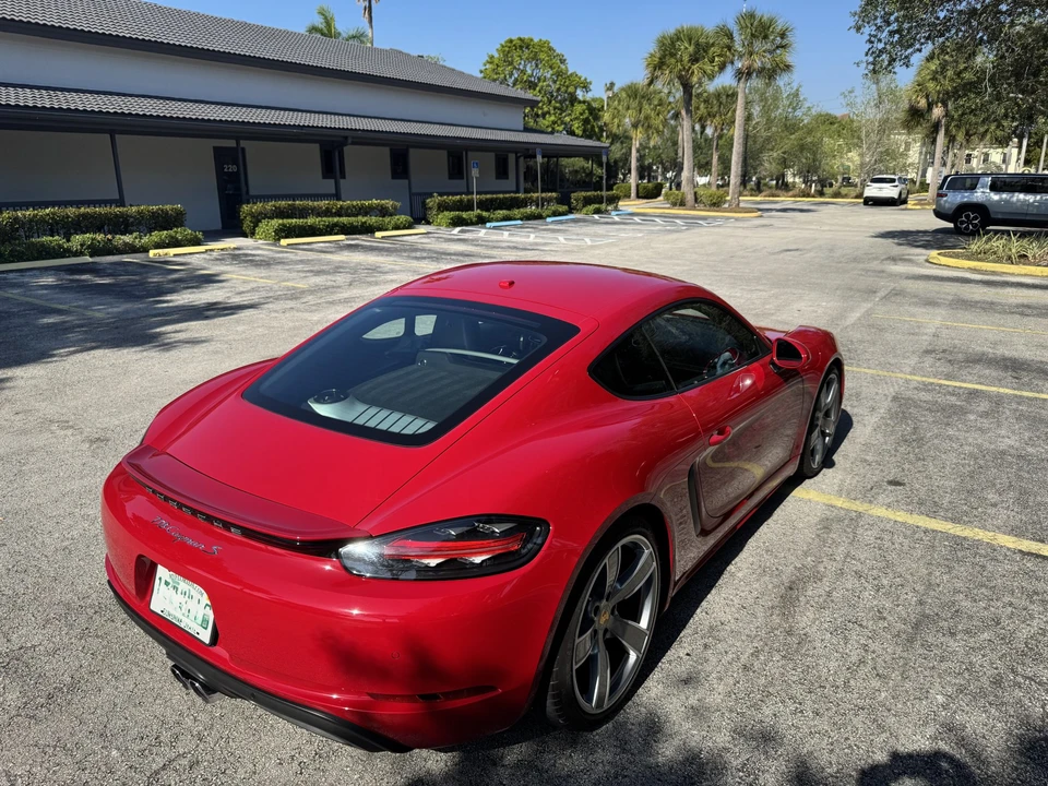 2018 Porsche 718 Cayman S - Image 9 of 31
