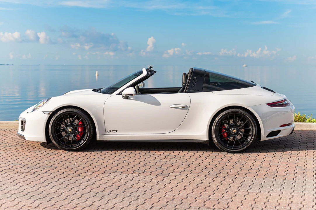 2018 Porsche 991 Targa 4 GTS - Image 8 of 31