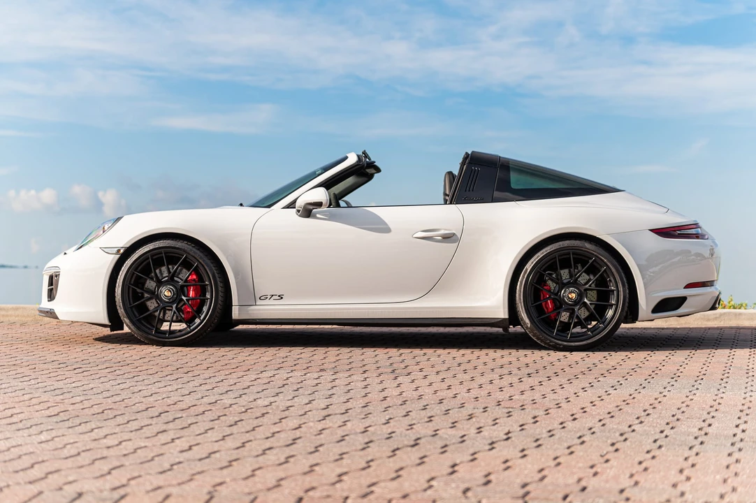 2018 Porsche 991 Targa 4 GTS - Image 9 of 31