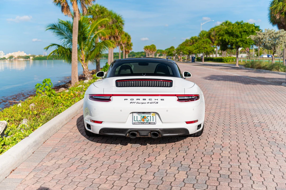 2018 Porsche 991 Targa 4 GTS - Image 14 of 31