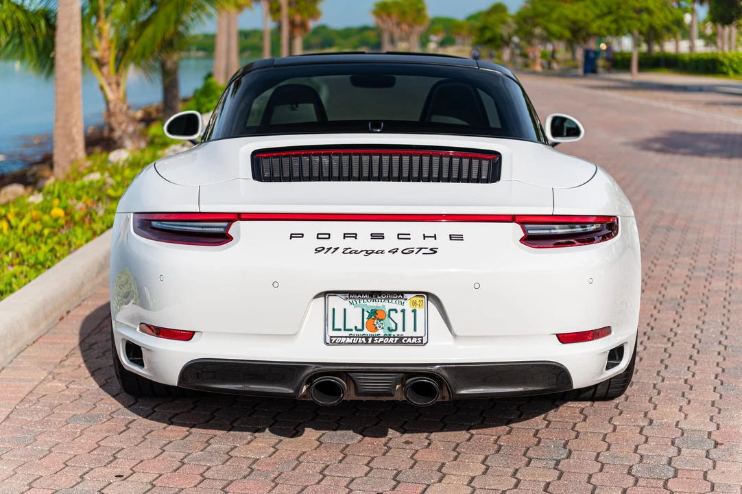 2018 Porsche 991 Targa 4 GTS - Image 15 of 31