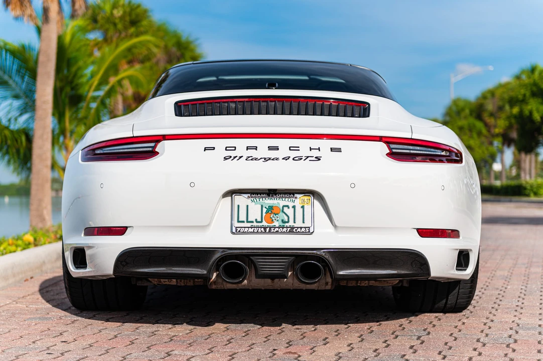 2018 Porsche 991 Targa 4 GTS - Image 16 of 31