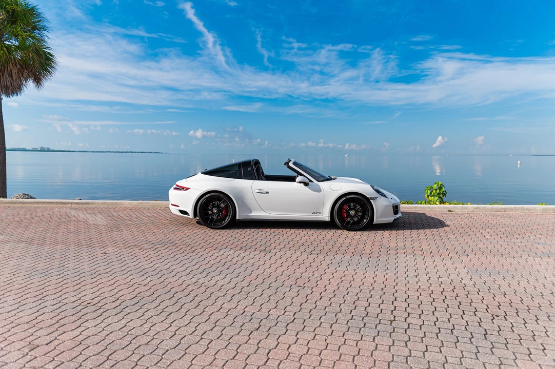 2018 Porsche 991 Targa 4 GTS - Image 22 of 31