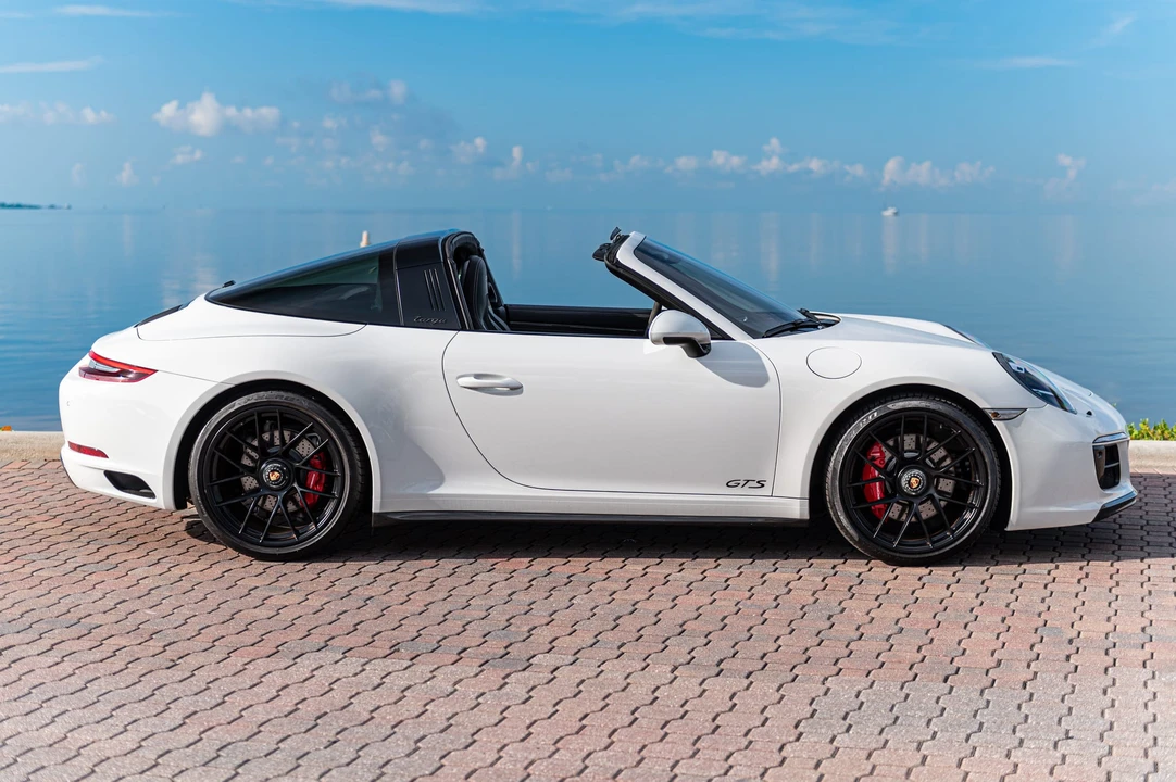 2018 Porsche 991 Targa 4 GTS - Image 23 of 31