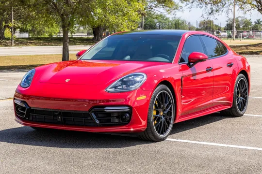 2018 Porsche Panamera Turbo S E-Hybrid
