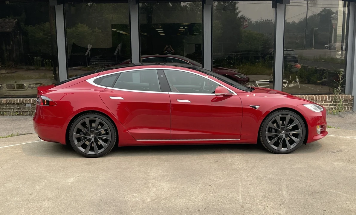 2018 Tesla Model S - Image 12 of 31