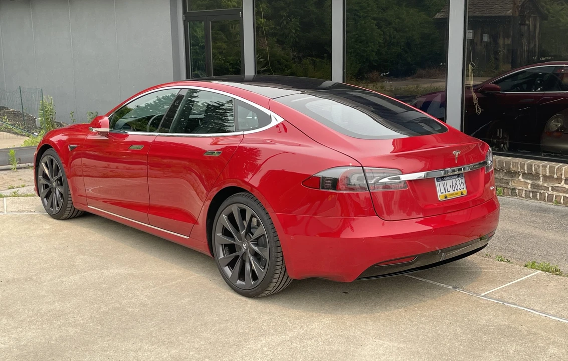 2018 Tesla Model S - Image 22 of 31