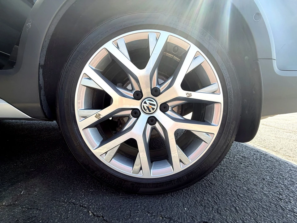 2019 Volkswagen Golf Mk7 - Image 17 of 31