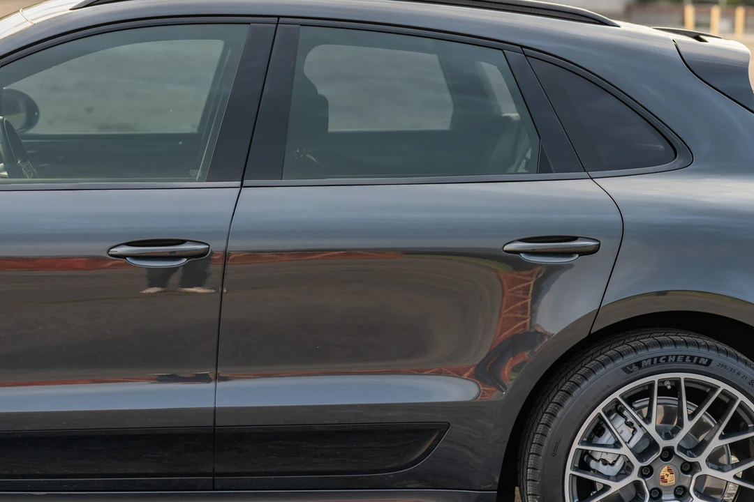 2020 Porsche Macan Turbo - Image 27 of 31