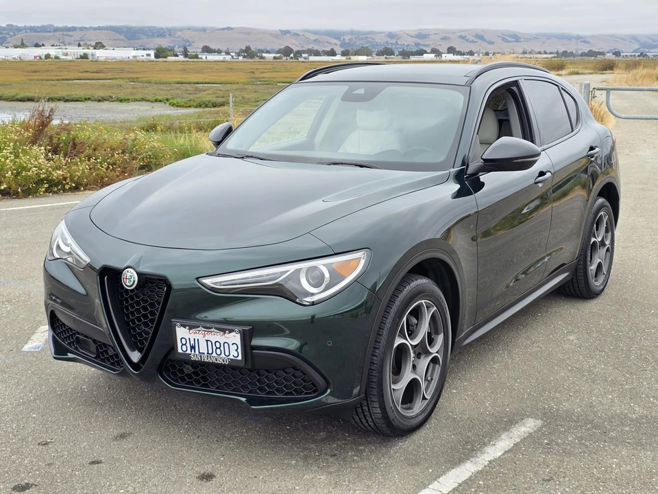 2021 Alfa Romeo Stelvio - Image 22 of 31