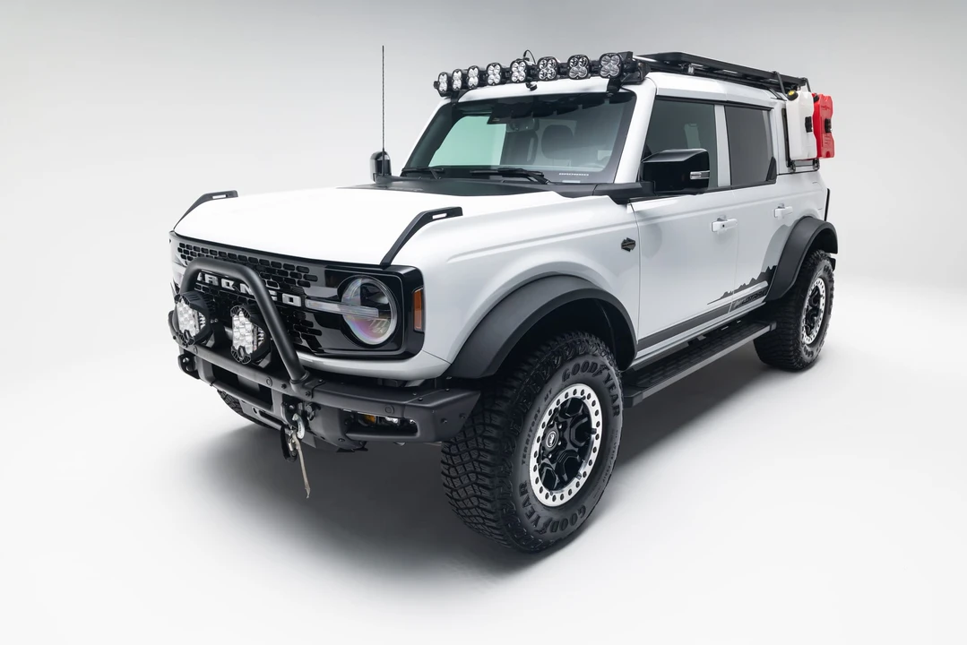 2021 Ford Bronco 6th Gen - Image 2 of 31