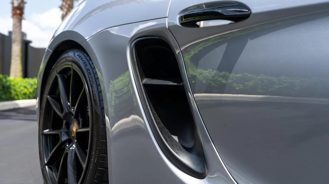 2021 Porsche 718 Boxster GTS 4.0 - Image 16 of 31