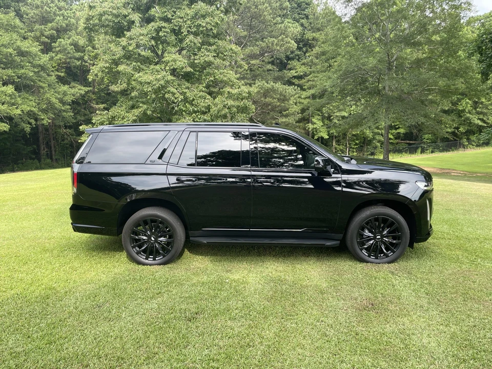 2022 Cadillac Escalade 5th Gen - Image 11 of 31