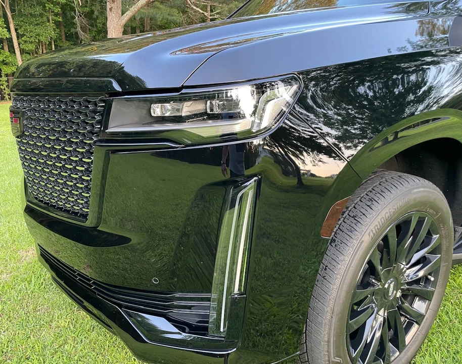 2022 Cadillac Escalade 5th Gen - Image 29 of 31