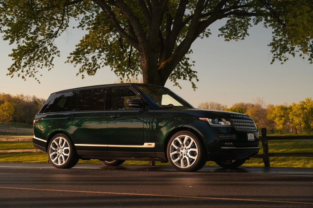 2017 Land Rover Range Rover L405 - Image 12 of 31