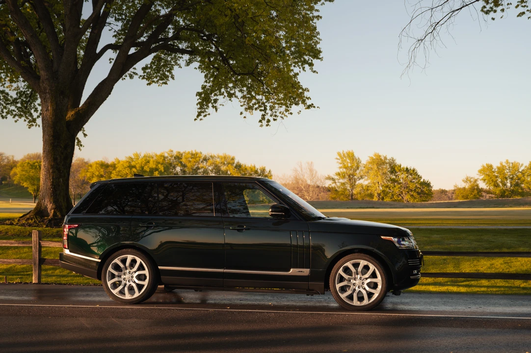 2017 Land Rover Range Rover L405 - Image 11 of 31