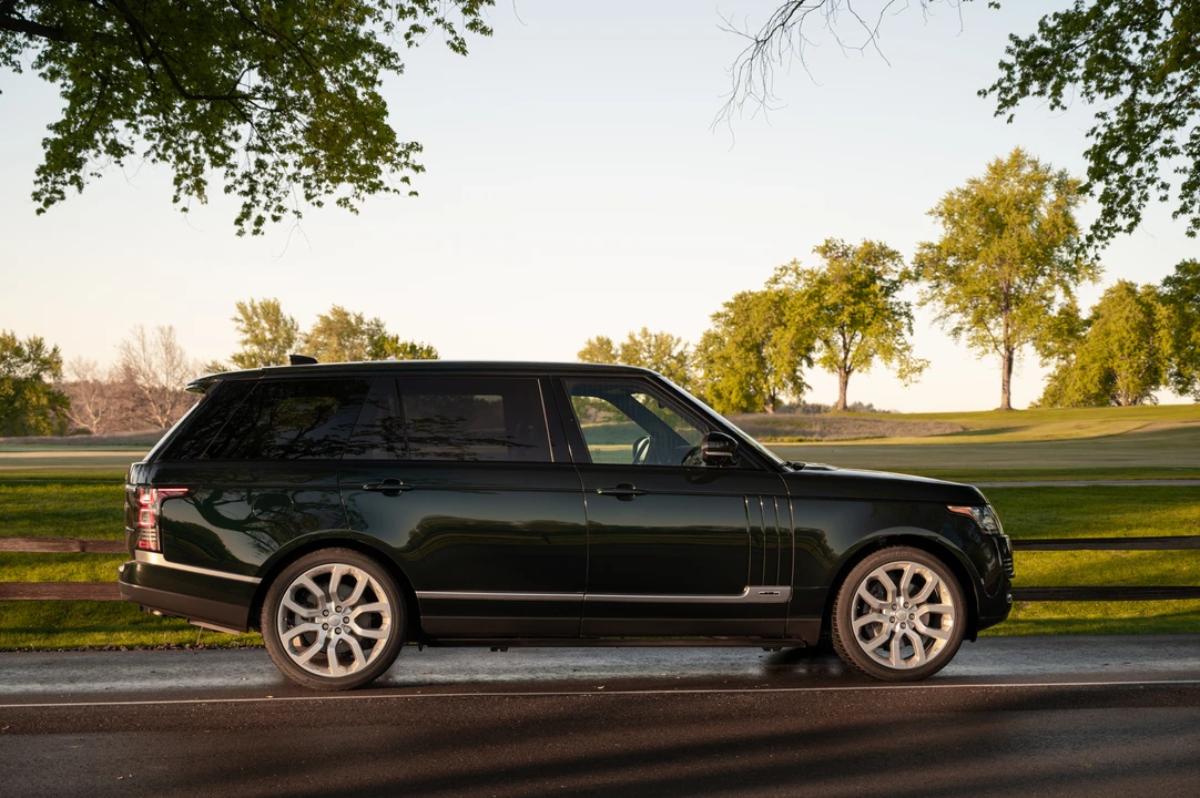2017 Land Rover Range Rover L405 - Image 10 of 31