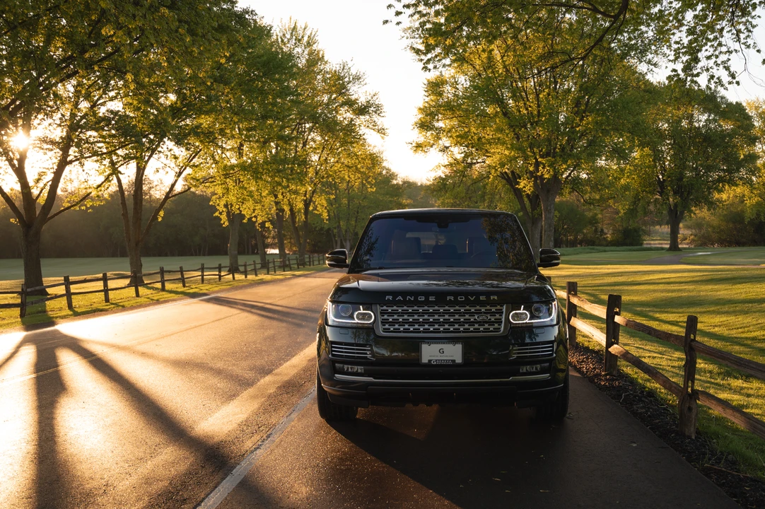 2017 Land Rover Range Rover L405 - Image 16 of 31