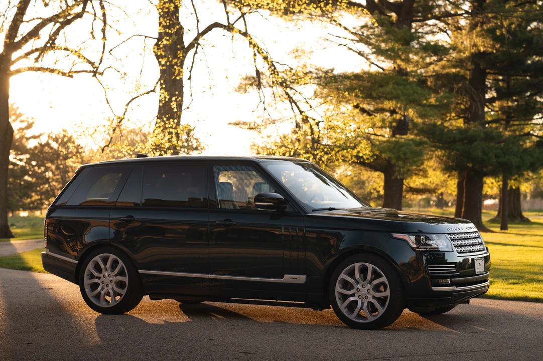 2017 Land Rover Range Rover L405 - Image 14 of 31
